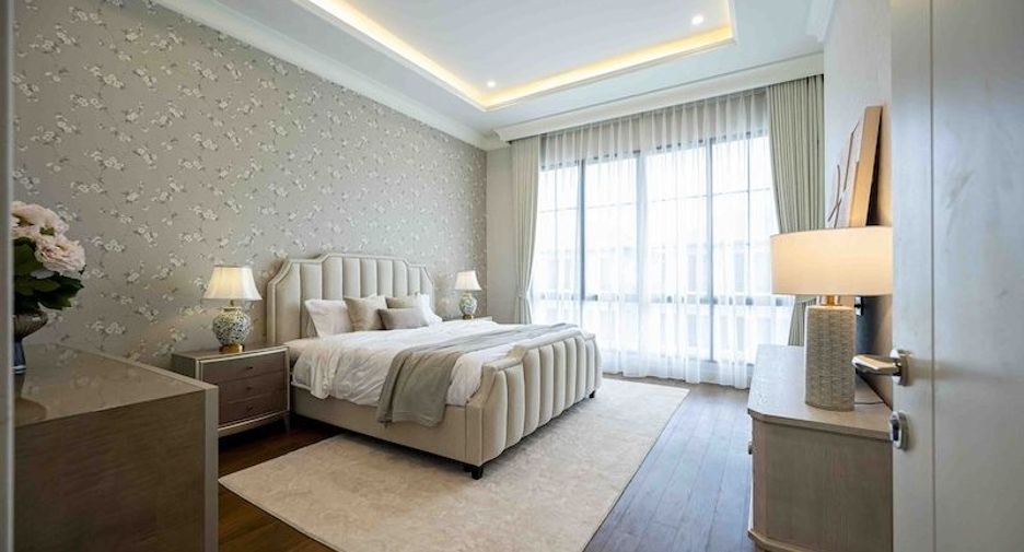For rent 4 bedrooms house in Bang Kapi, Bangkok