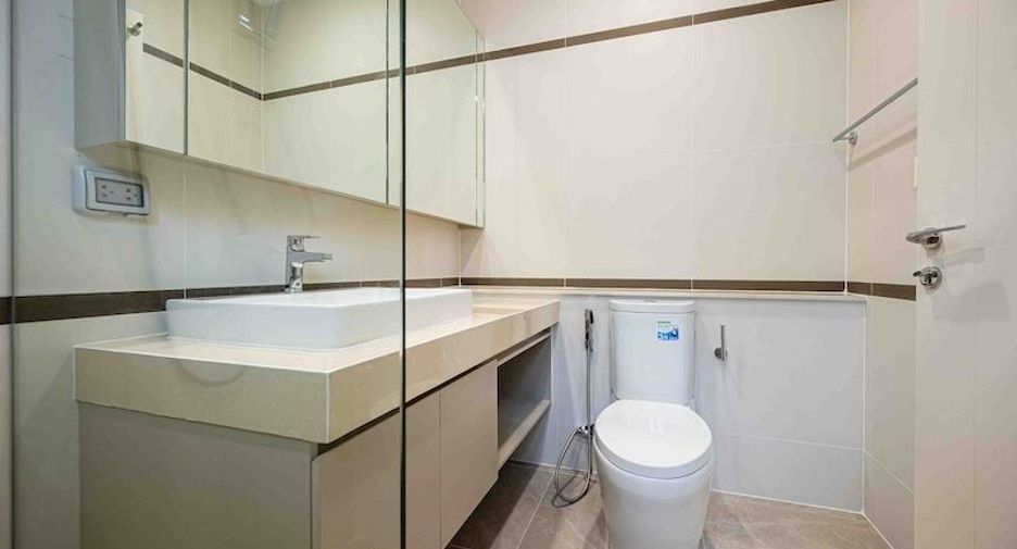 For rent 4 bedrooms house in Bang Kapi, Bangkok