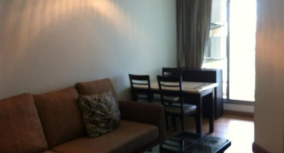 Condo en alquiler de 1 habitaciones en Khlong Toei, Bangkok