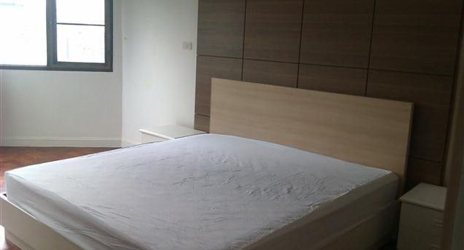 Продажа 2 спальни кондо в Кхлонг Тоеи, Бангкок