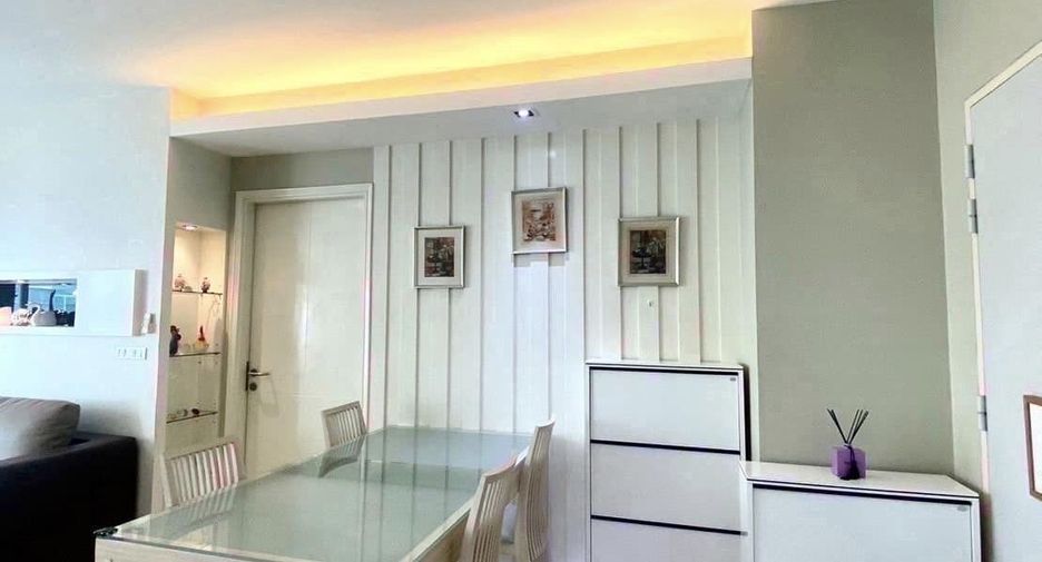For rent 2 bedrooms condo in Bang Kapi, Bangkok