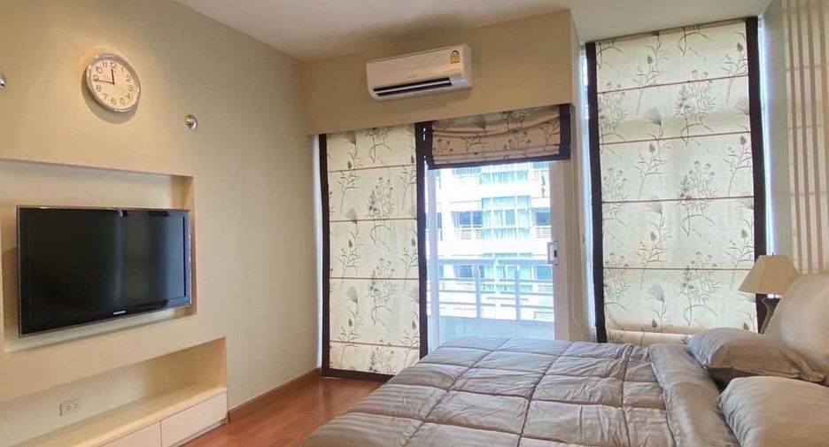 For rent 2 bedrooms condo in Bang Kapi, Bangkok