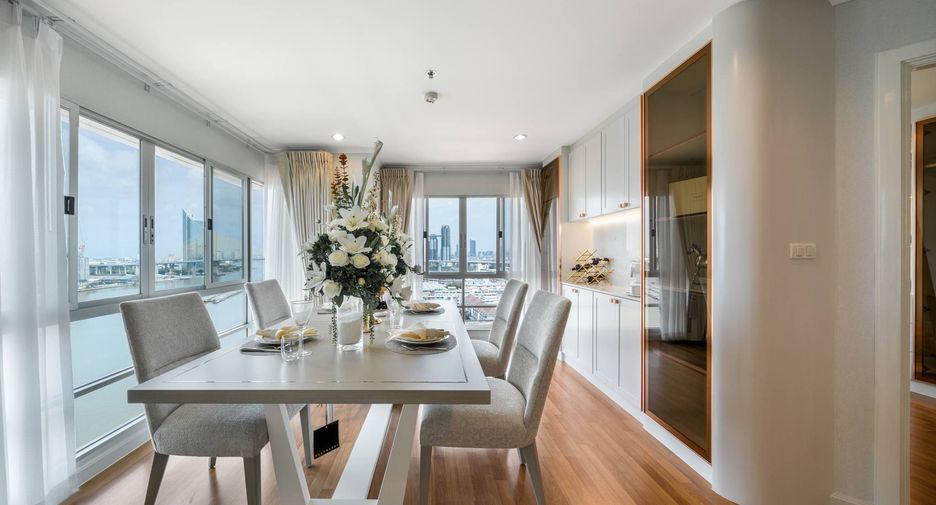 For sale 3 bedrooms condo in Yan Nawa, Bangkok