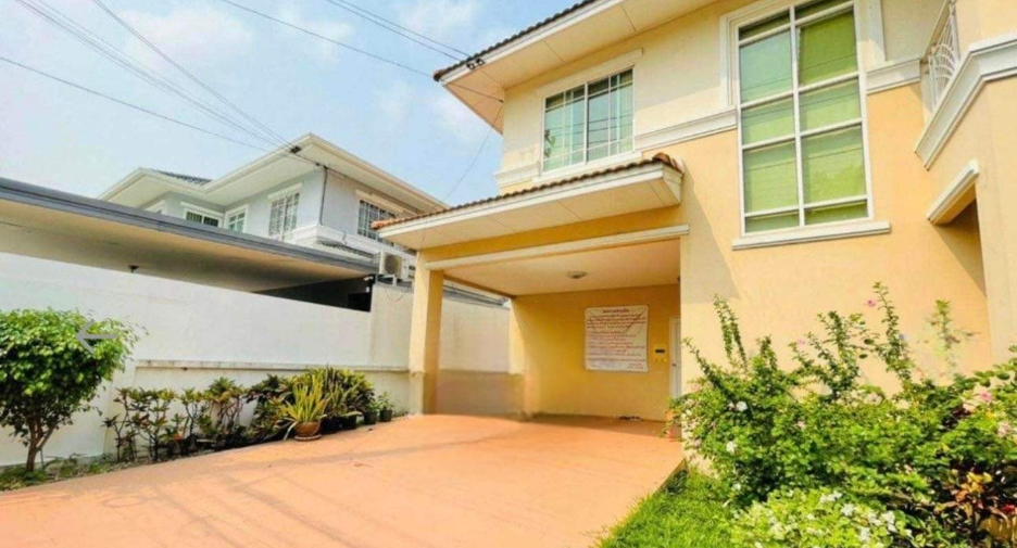 出售 3 卧室 独立屋 在 Saphan Sung, 曼谷