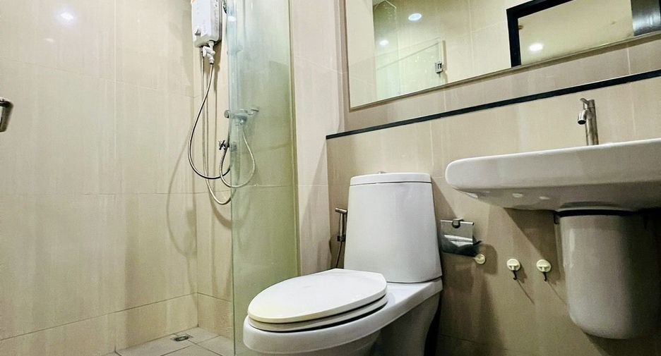 For rent 1 bed condo in Huai Khwang, Bangkok