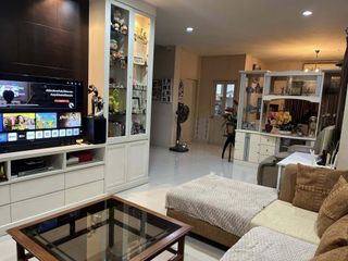For rent 3 bedrooms house in Bang Kapi, Bangkok