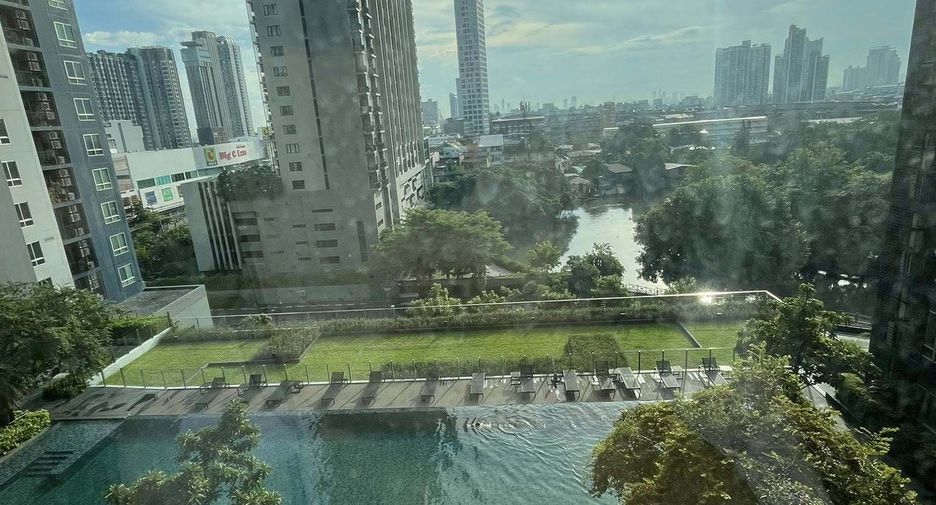 For rent 1 bed condo in Watthana, Bangkok