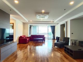 À louer 3 chambres appartement à Khlong Toei, Bangkok