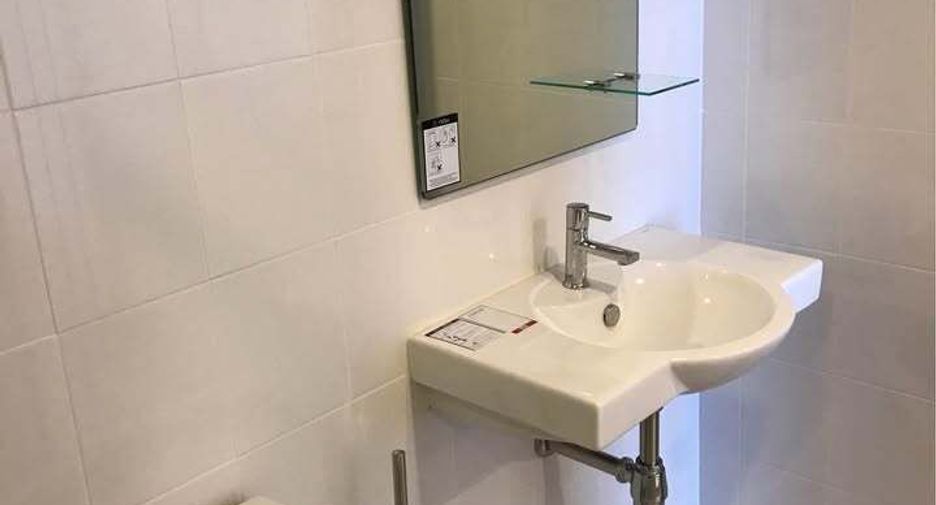 Condo en alquiler de 1 habitaciones en Thon Buri, Bangkok