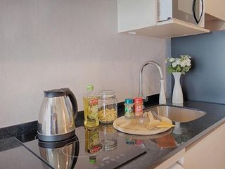 Wohnung zur Miete mit 1 Zimmer in Huai Khwang, Bangkok
