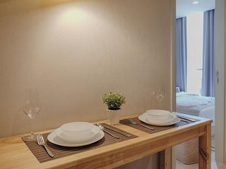 Wohnung zur Miete mit 1 Zimmer in Huai Khwang, Bangkok
