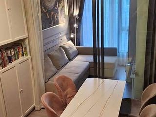 For sale 3 bedrooms condo in Huai Khwang, Bangkok