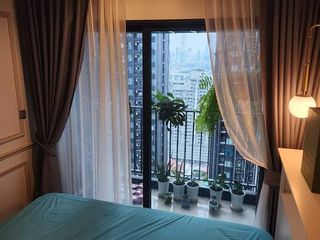 For sale 3 bedrooms condo in Huai Khwang, Bangkok