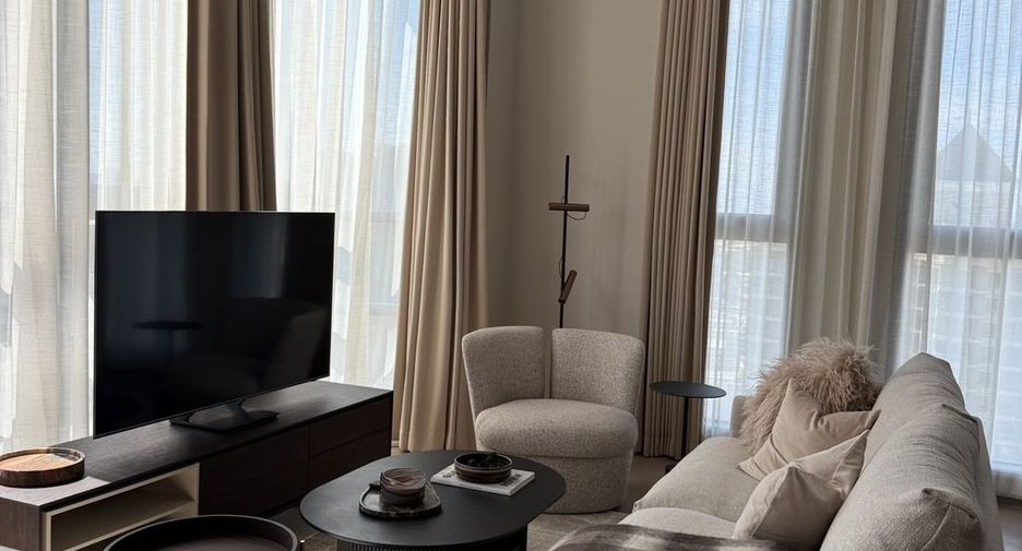 For rent 2 bedrooms condo in Sathon, Bangkok