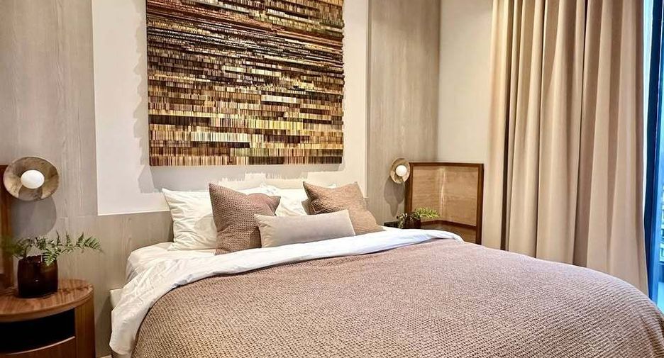 For rent 2 bedrooms condo in Sathon, Bangkok