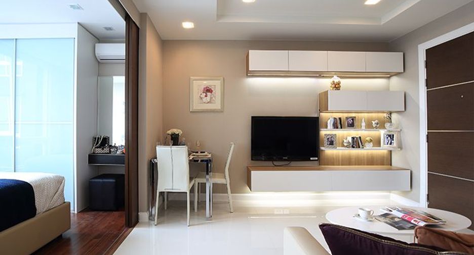 For sale 1 bed condo in Mueang Samut Prakan, Samut Prakan