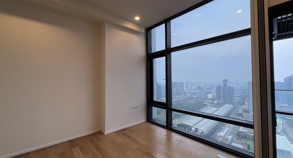For rent 1 bed condo in Watthana, Bangkok