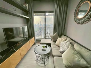 Condo en alquiler de 1 habitaciones en Huai Khwang, Bangkok