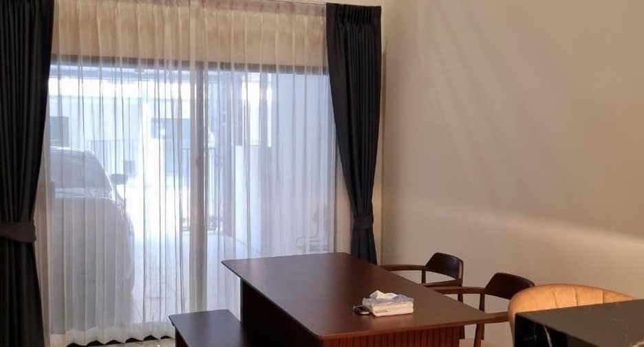 For rent 2 bedrooms townhouse in Bang Phli, Samut Prakan