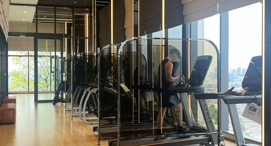 For rent 1 bed condo in Khlong Toei, Bangkok
