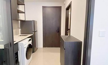 Condo en alquiler de 1 habitaciones en Huai Khwang, Bangkok