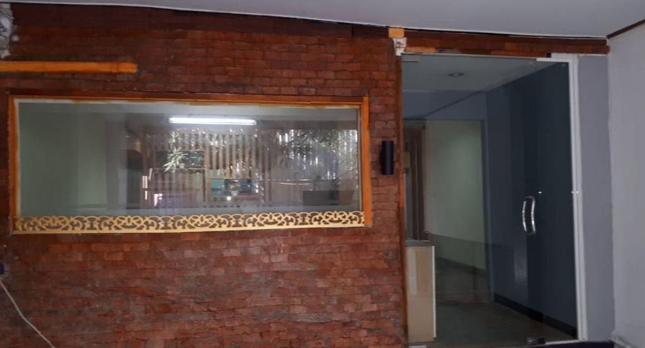 For rent 3 bedrooms house in Khlong Sam Wa, Bangkok