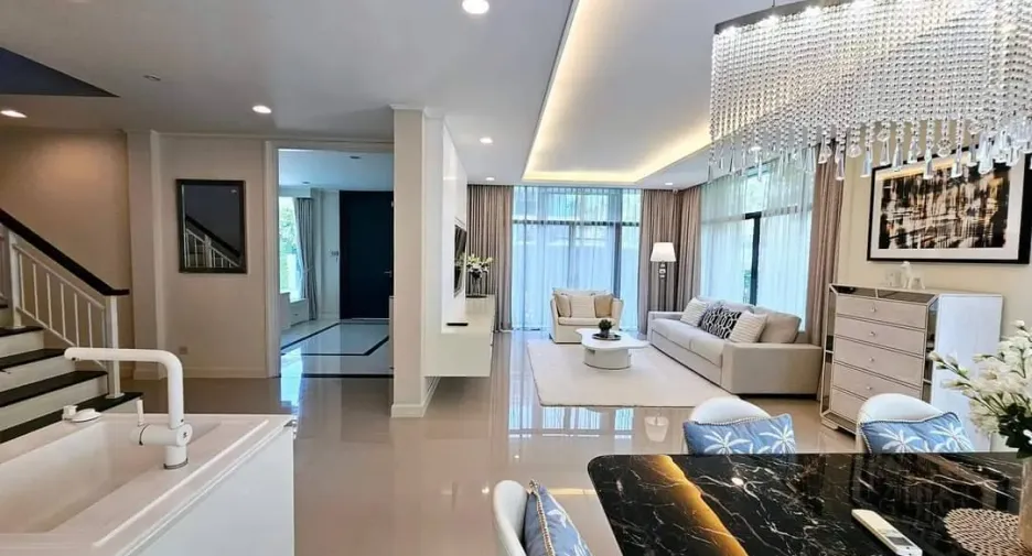 For sale and for rent 4 bedrooms house in Prawet, Bangkok
