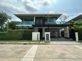 À vendre et à louer 4 chambres maison à Prawet, Bangkok