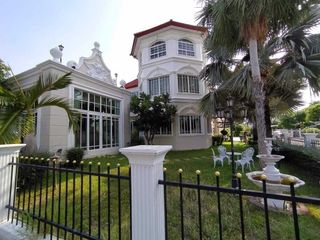 Casa en venta de 4 habitaciones en Phra Samut Chedi, Samut Prakan