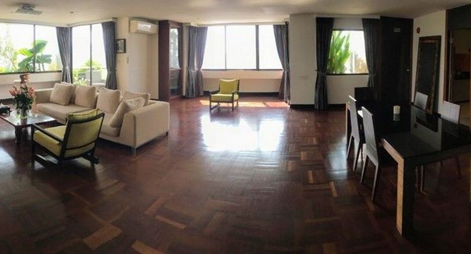 For rent 3 bedrooms condo in Watthana, Bangkok