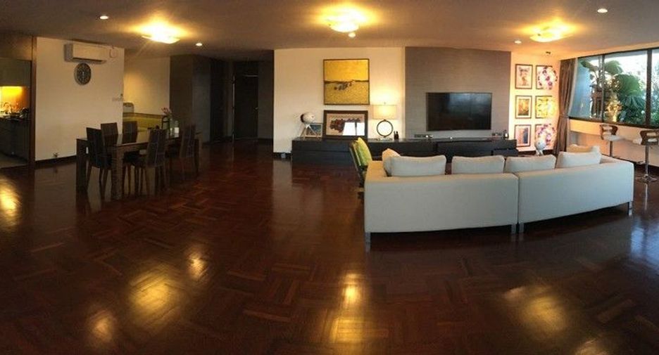 For rent 3 bedrooms condo in Watthana, Bangkok