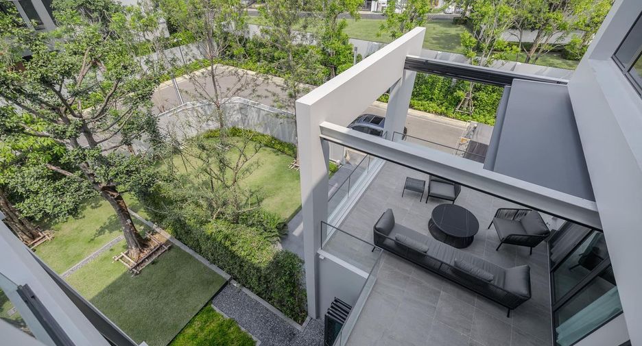 For rent 4 bedrooms house in Saphan Sung, Bangkok