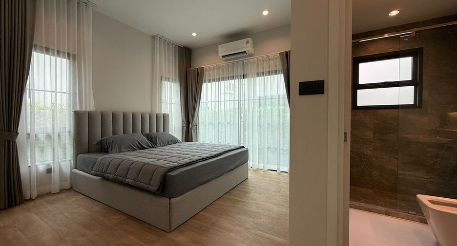 Casa en venta y en alquiler de 4 habitaciones en Bang Phli, Samut Prakan