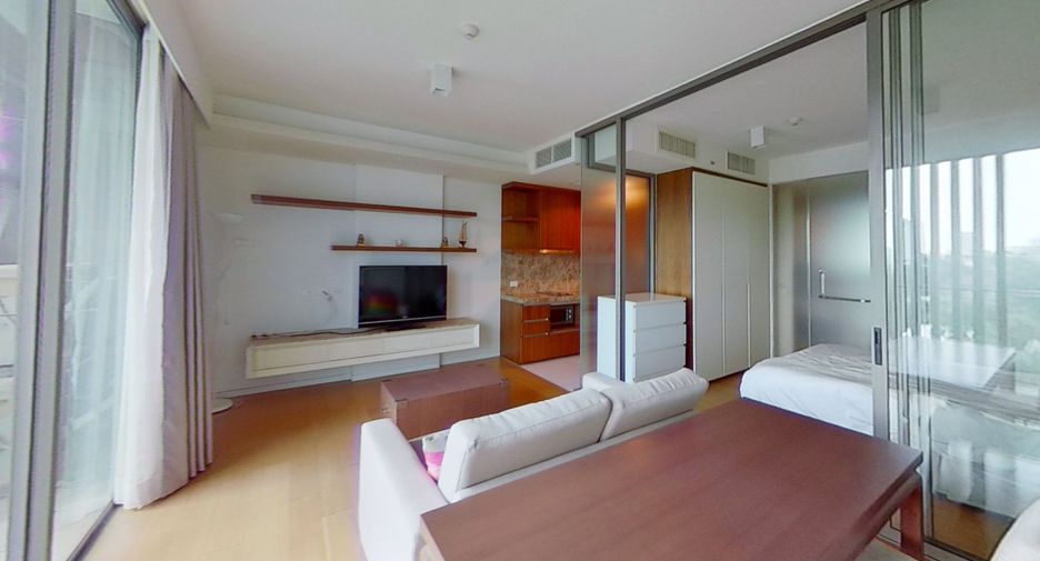 For sale and for rent 1 bed condo in Watthana, Bangkok