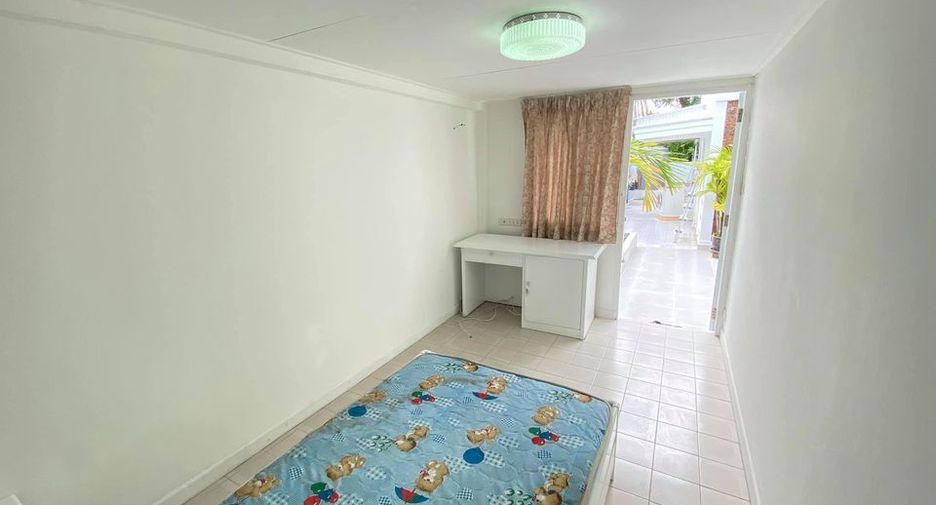 For rent 3 ベッドルーム house in Suan Luang, Bangkok