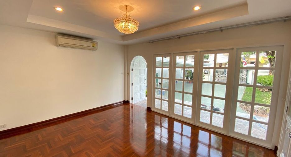 For rent 3 ベッドルーム house in Suan Luang, Bangkok