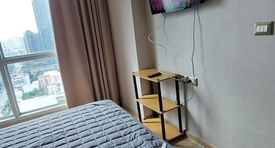 For rent 1 bed condo in Watthana, Bangkok