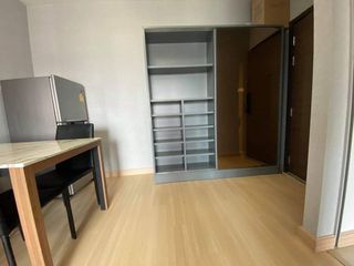 Condo en venta y en alquiler de 2 habitaciones en Huai Khwang, Bangkok