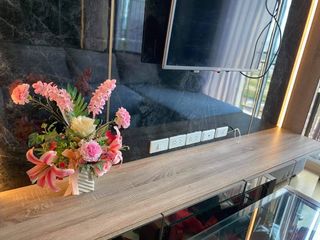 Condo en venta y en alquiler de 2 habitaciones en Huai Khwang, Bangkok