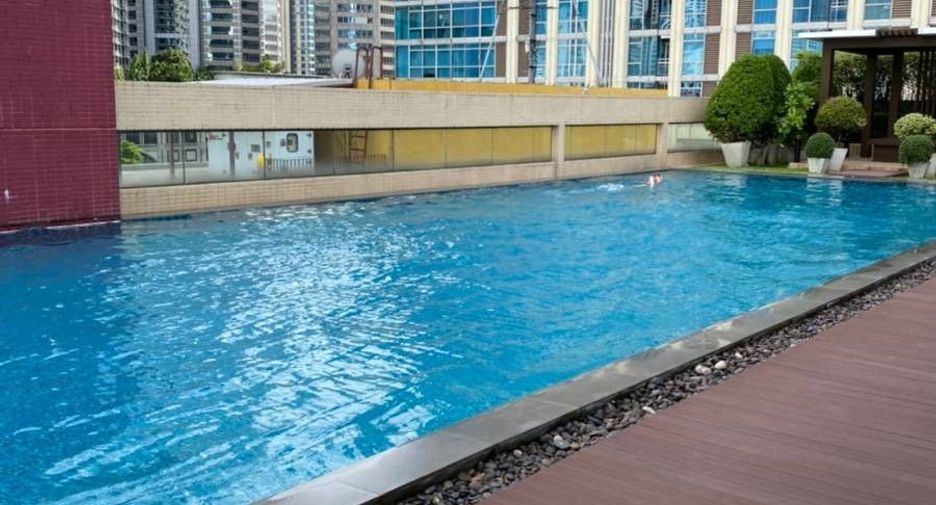 Wohnung zur Miete mit 2 Zimmer in Pathum Wan, Bangkok