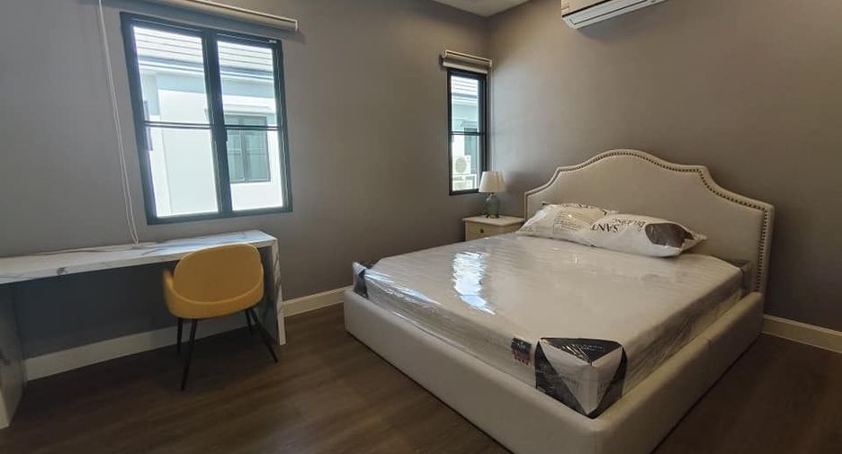 For rent 4 bedrooms house in Saphan Sung, Bangkok