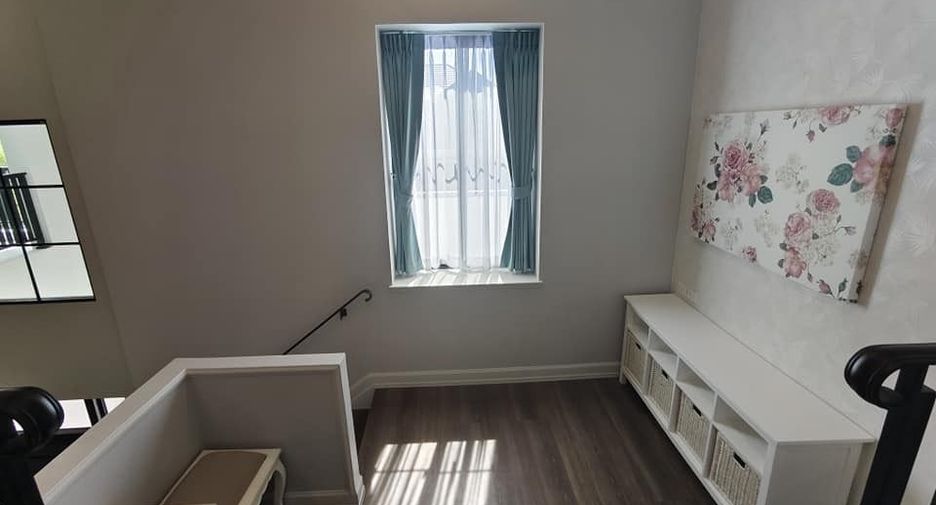 For rent 4 bedrooms house in Saphan Sung, Bangkok