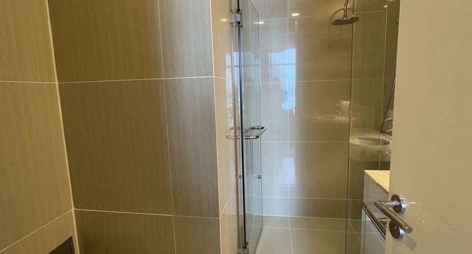 Condo en alquiler de 3 habitaciones en Watthana, Bangkok