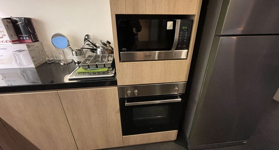 For rent 2 bedrooms apartment in Khlong Toei, Bangkok