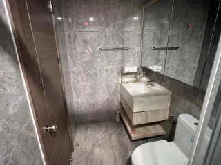 Wohnung zur Miete mit 1 Zimmer in Huai Khwang, Bangkok