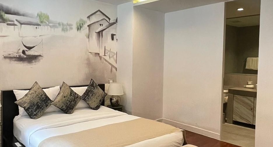 For rent 4 bedrooms condo in Pathum Wan, Bangkok