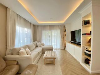 Casa en alquiler de 3 habitaciones en Prawet, Bangkok