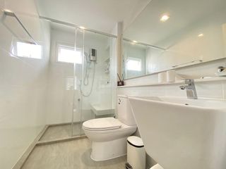 Casa en alquiler de 3 habitaciones en Prawet, Bangkok
