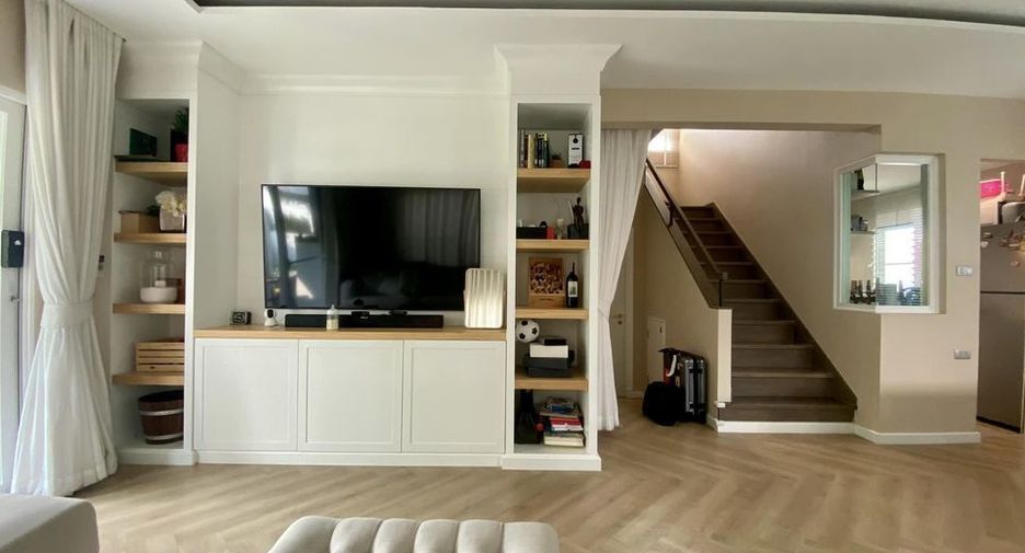 For rent 3 bedrooms house in Prawet, Bangkok