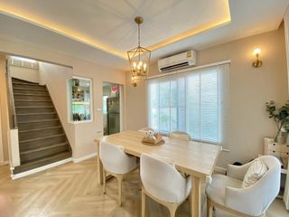 Casa en alquiler de 3 habitaciones en Prawet, Bangkok